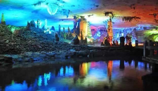 哈尔滨2023年度旅游数据公布:共接待总游客量1.35亿人次,旅游总收入1692.45亿元